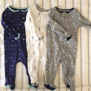 Cloud Island | Pattern Footed Pajamas Set